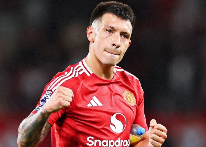 Martinez cam kết tương lai với MU.