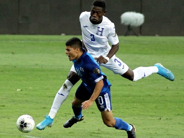 Tip bóng đá 22/06 09:00 Honduras vs El Salvador: 3 điểm đầu tiên cho Honduras