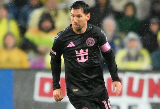 Messi ghi bàn ở phút 90.