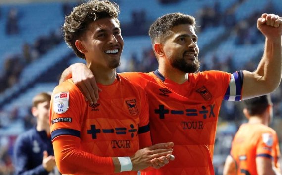 Ipswich Town giành tấm vé thăng hạng trực tiếp lên Premier League.