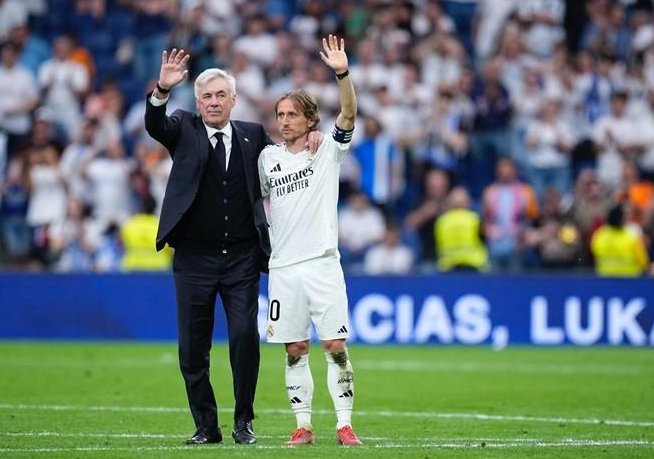 Ancelotti, Modric và Perez: Nhân duyên còn một chút này